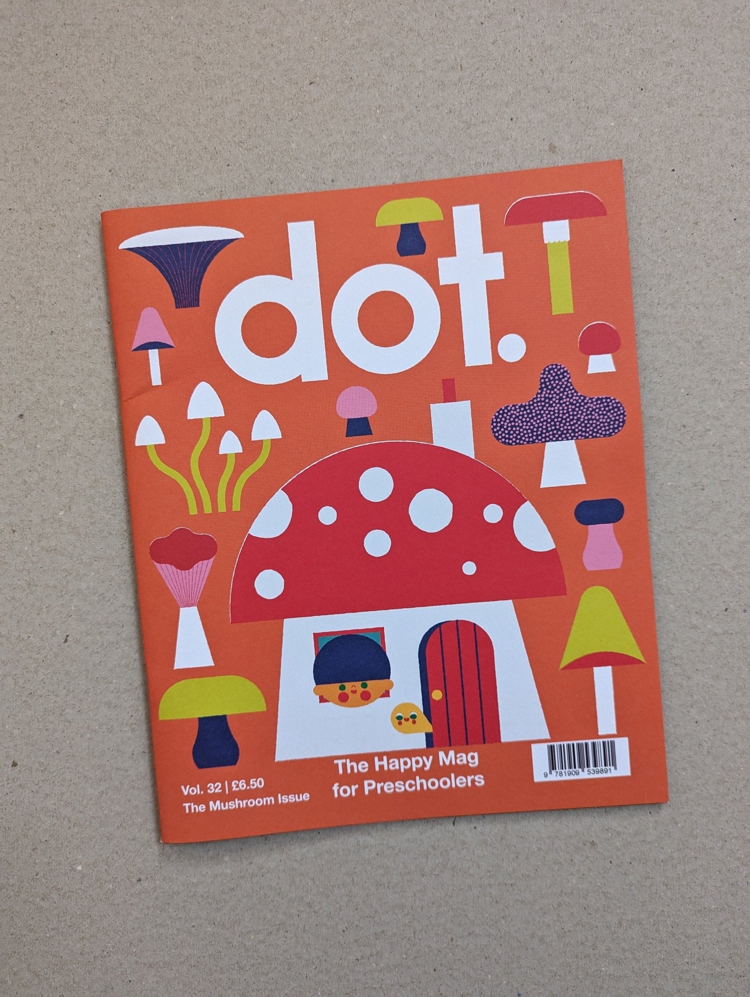Dot magazine - Vol 32 - The Stationery Cupboard